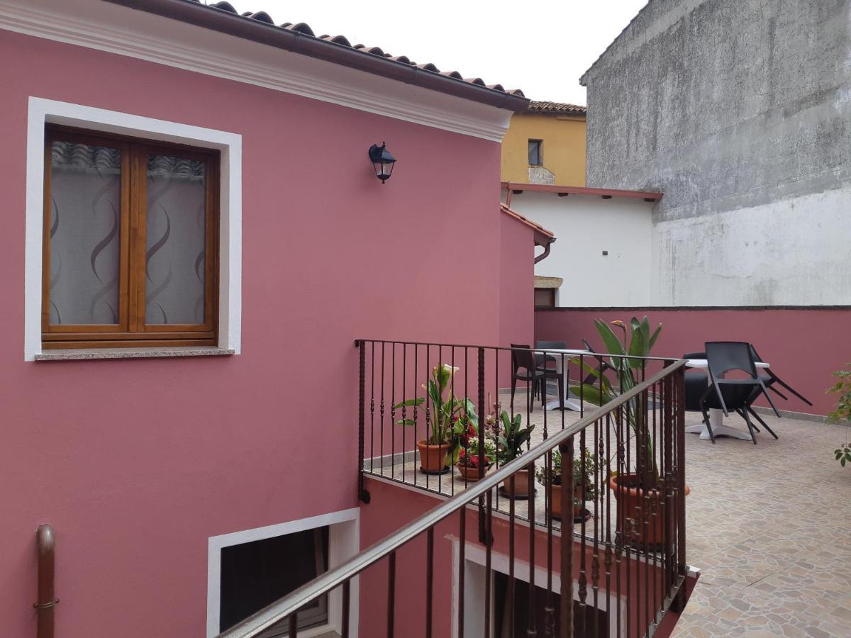 B&B La Genuina Guspini Luaran gambar